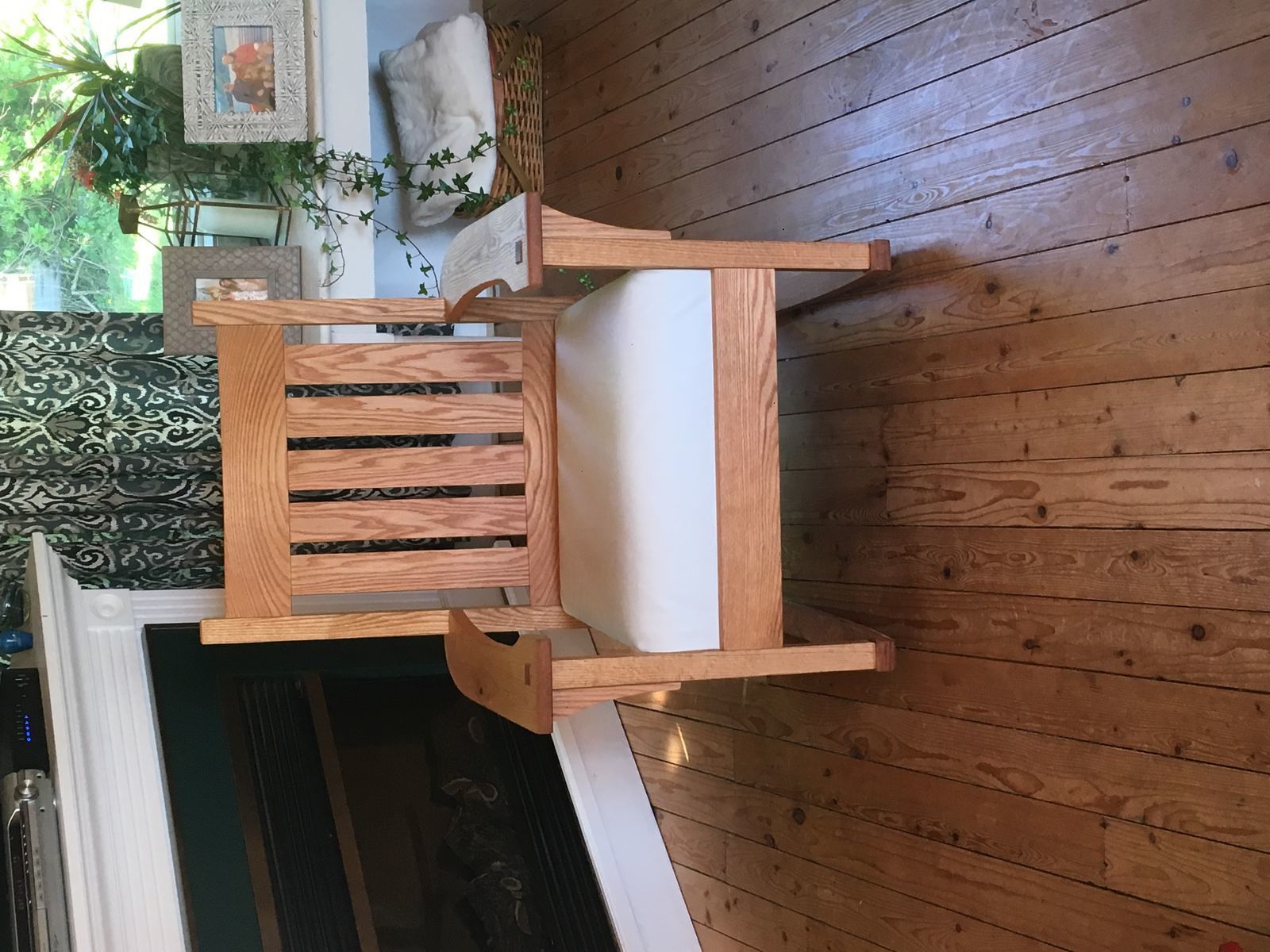 Craftsman style rocker - FineWoodworking