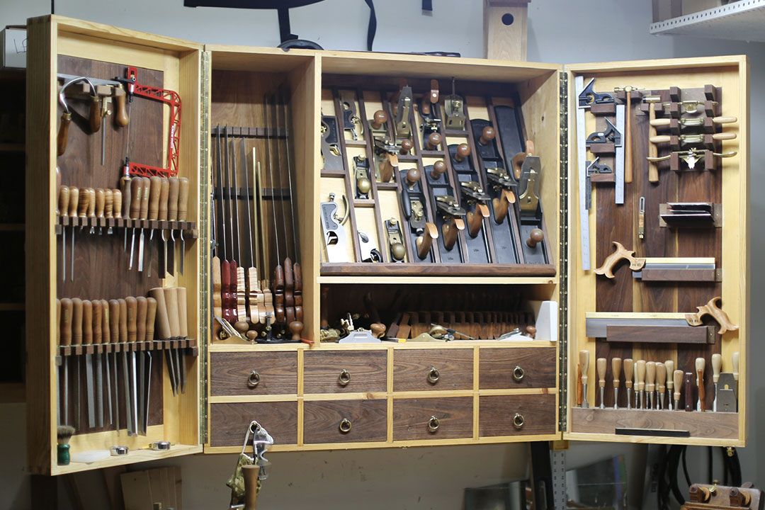 279- Southern Yellow Pine and Walnut Toolbox - FineWoodworking