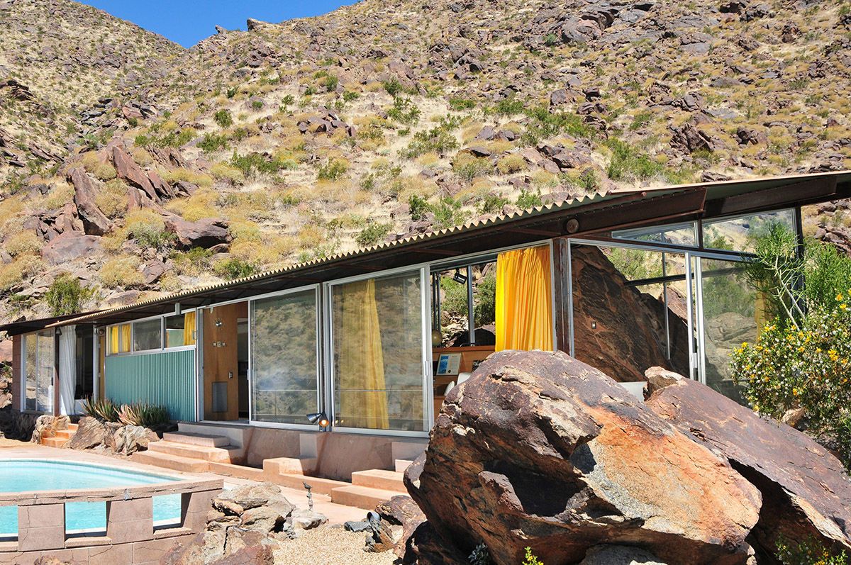 Frey House II by Dan Chavkin This famed 800-square-foot Palm Springs house by Albert Frey, Frey House II (1964), pushes the inside-outside connection to the extreme. Once the architect’s long-time residence, it balances on a canyon hillside, where he spent years designing a glass facade to fit around a massive desert boulder. The juxtaposition of industrial materials and natural landscape is intentionally sharp. Photo by Dan Chavkin.