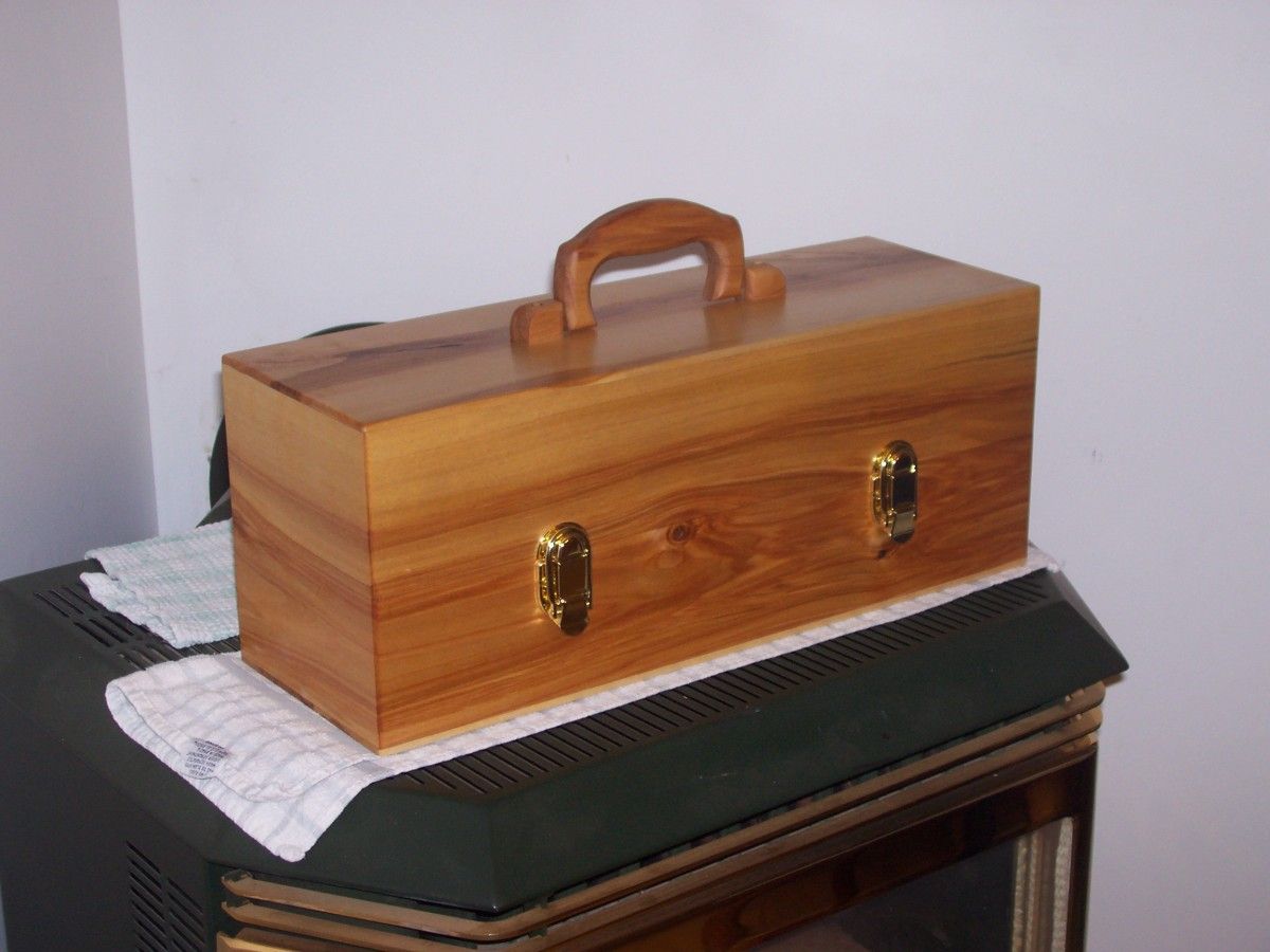Birch Bait Box - FineWoodworking