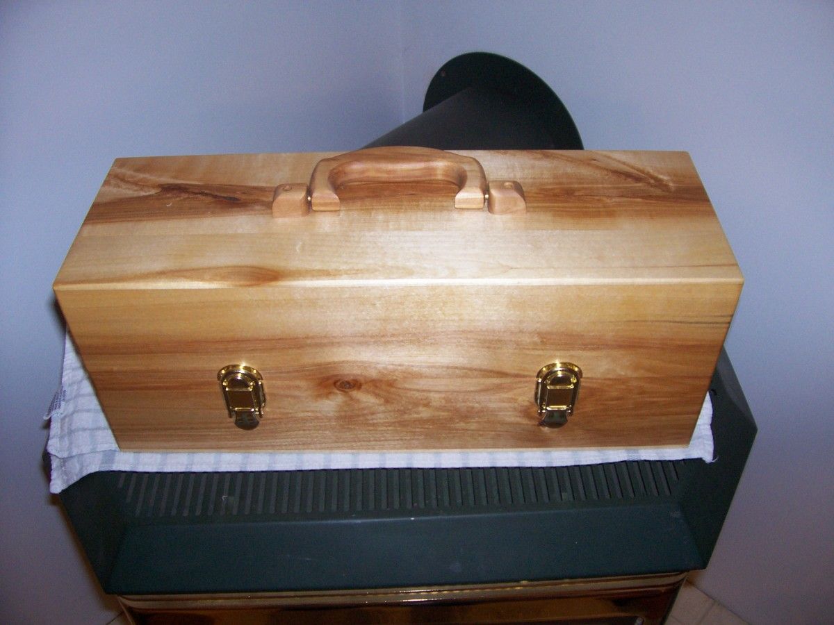 Birch Bait Box - FineWoodworking
