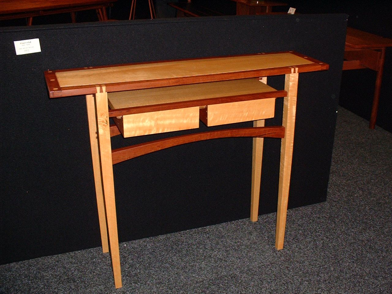 Hall Table With Dovetails - FineWoodworking