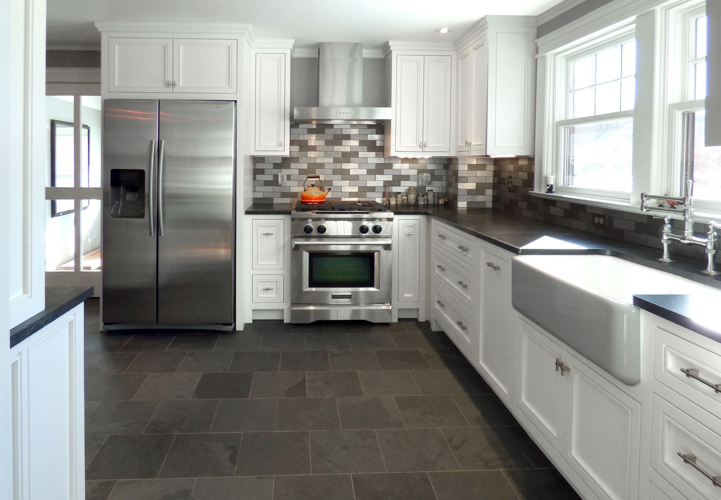 Grey and white transitional kitchen - Fine Homebuilding