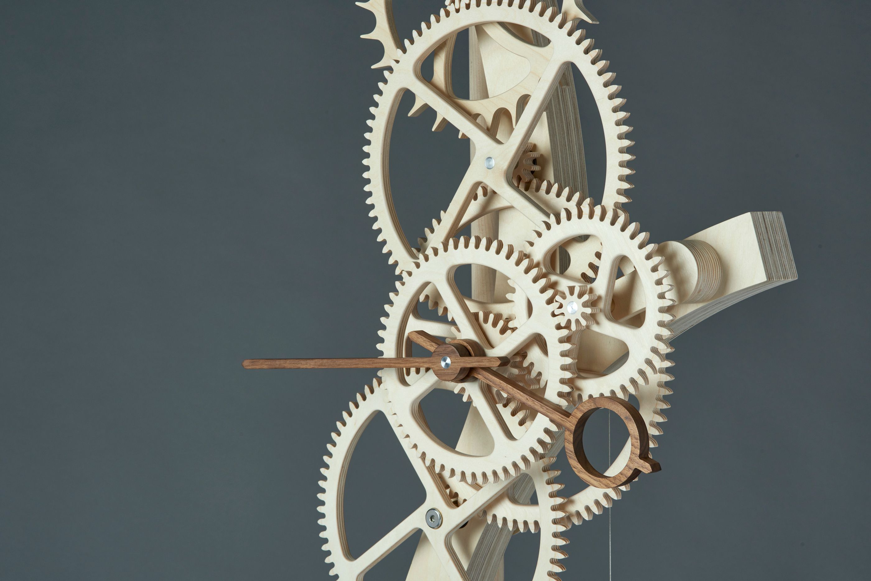 Free Standing Skeleton Clock - FineWoodworking