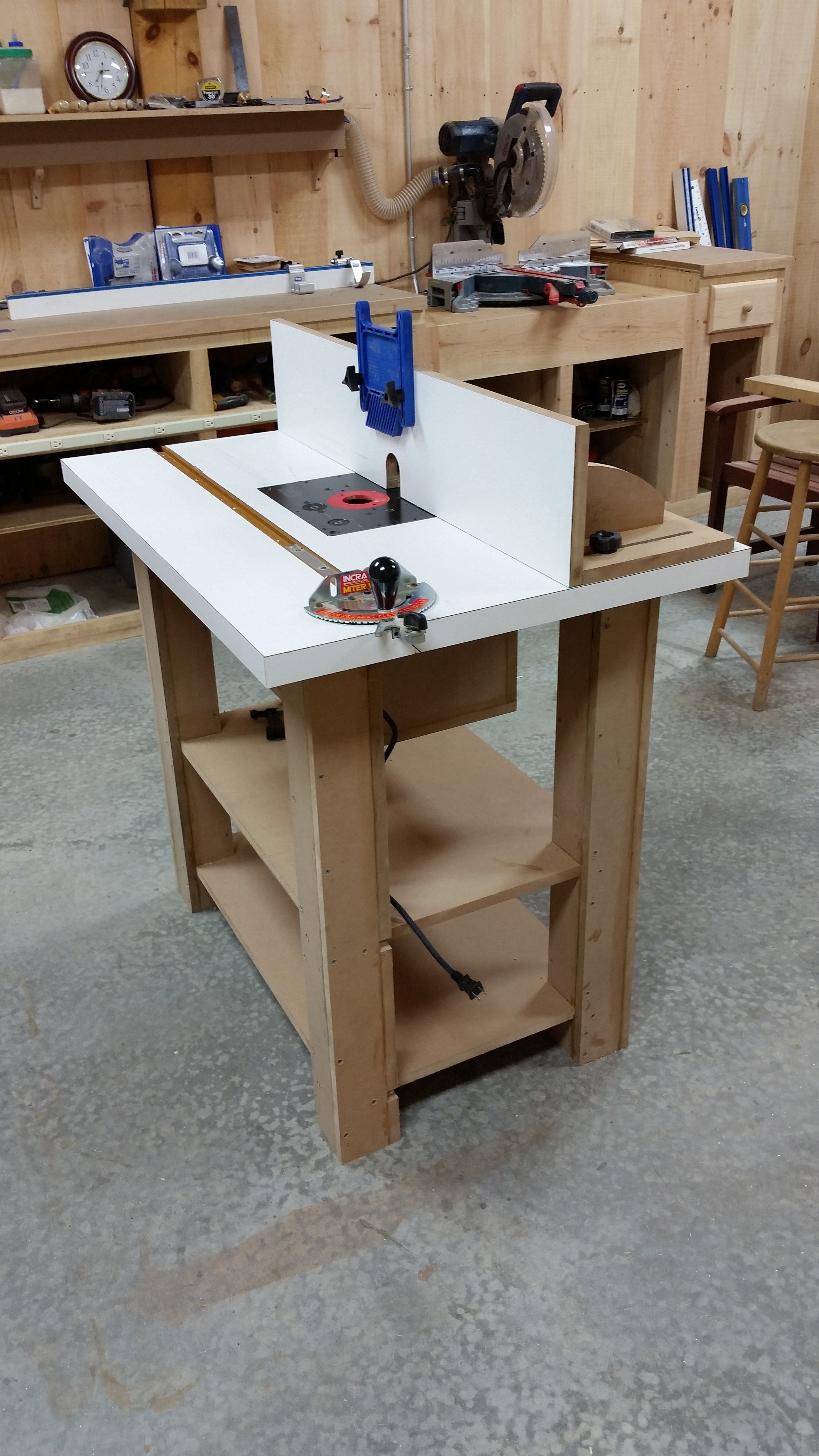 Mark Adams router table - FineWoodworking