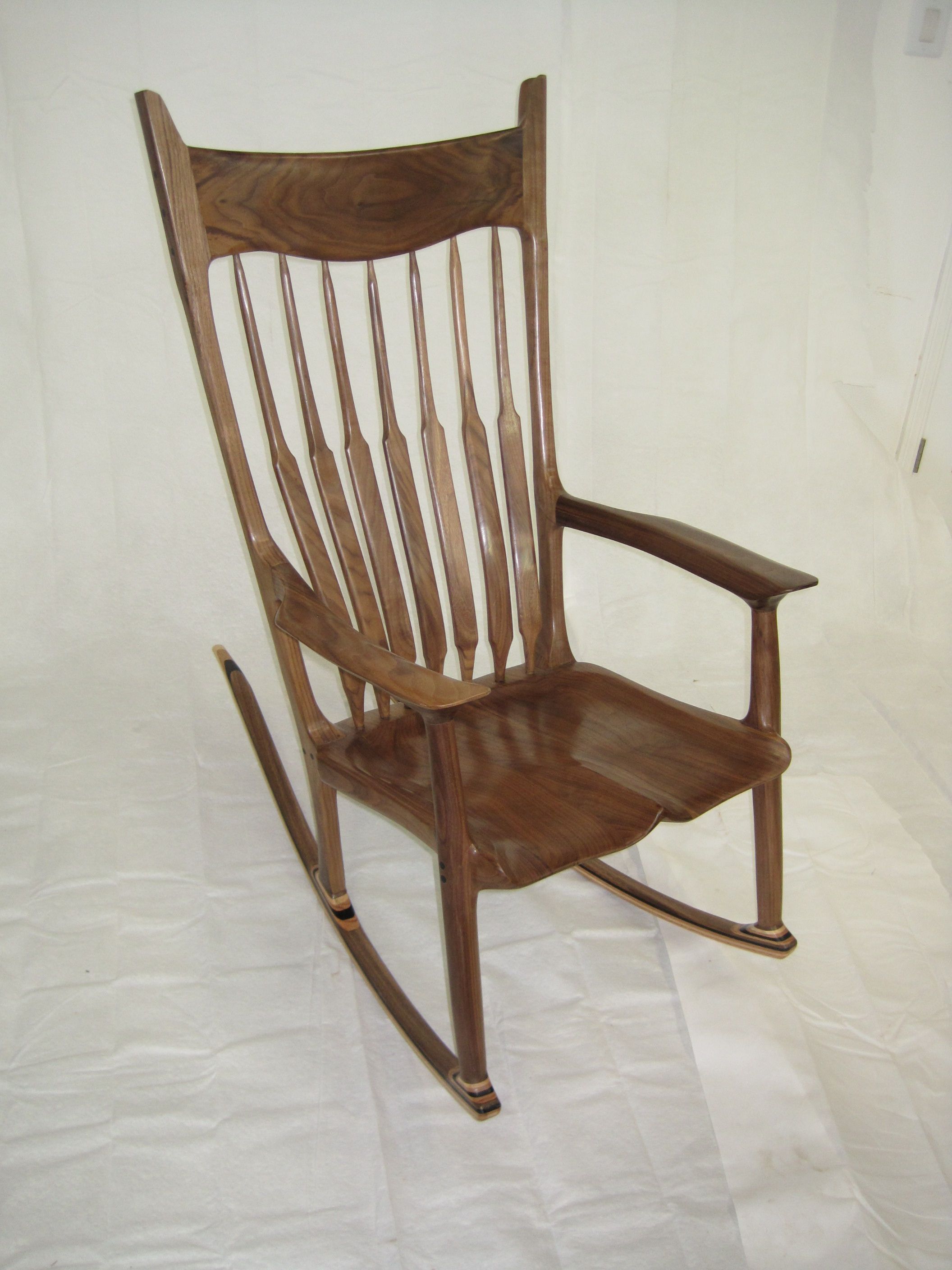 Walnut rocking chair - FineWoodworking