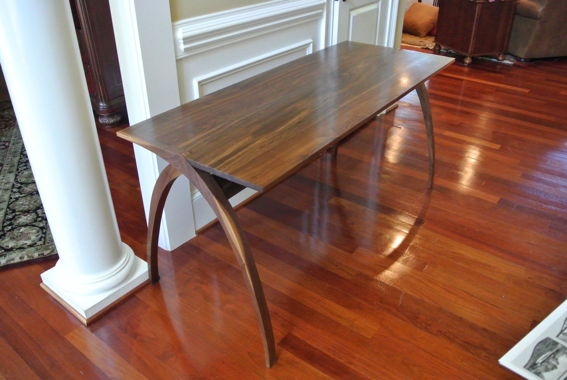 Wishbone Desk - FineWoodworking