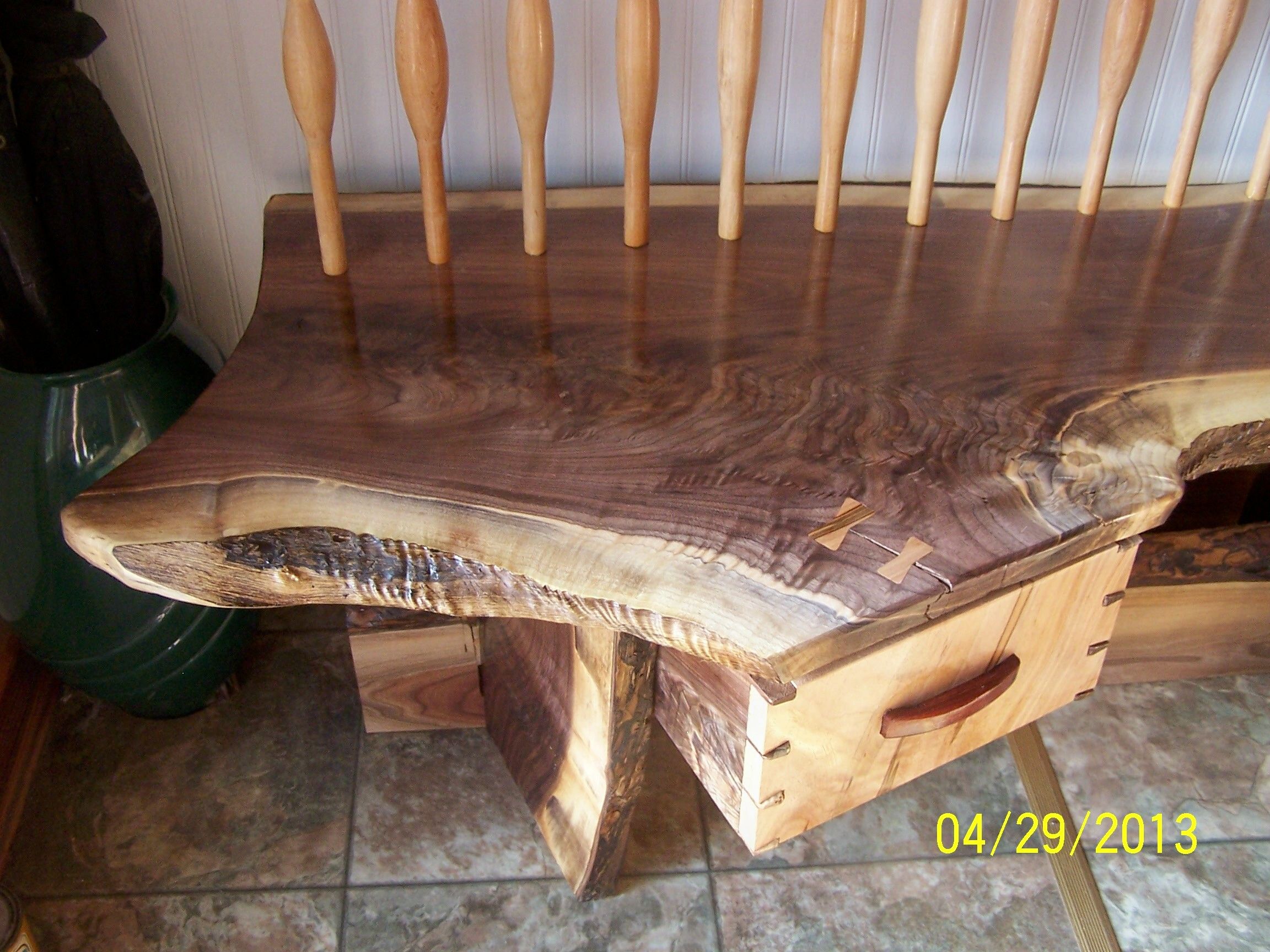 walnut bench - FineWoodworking