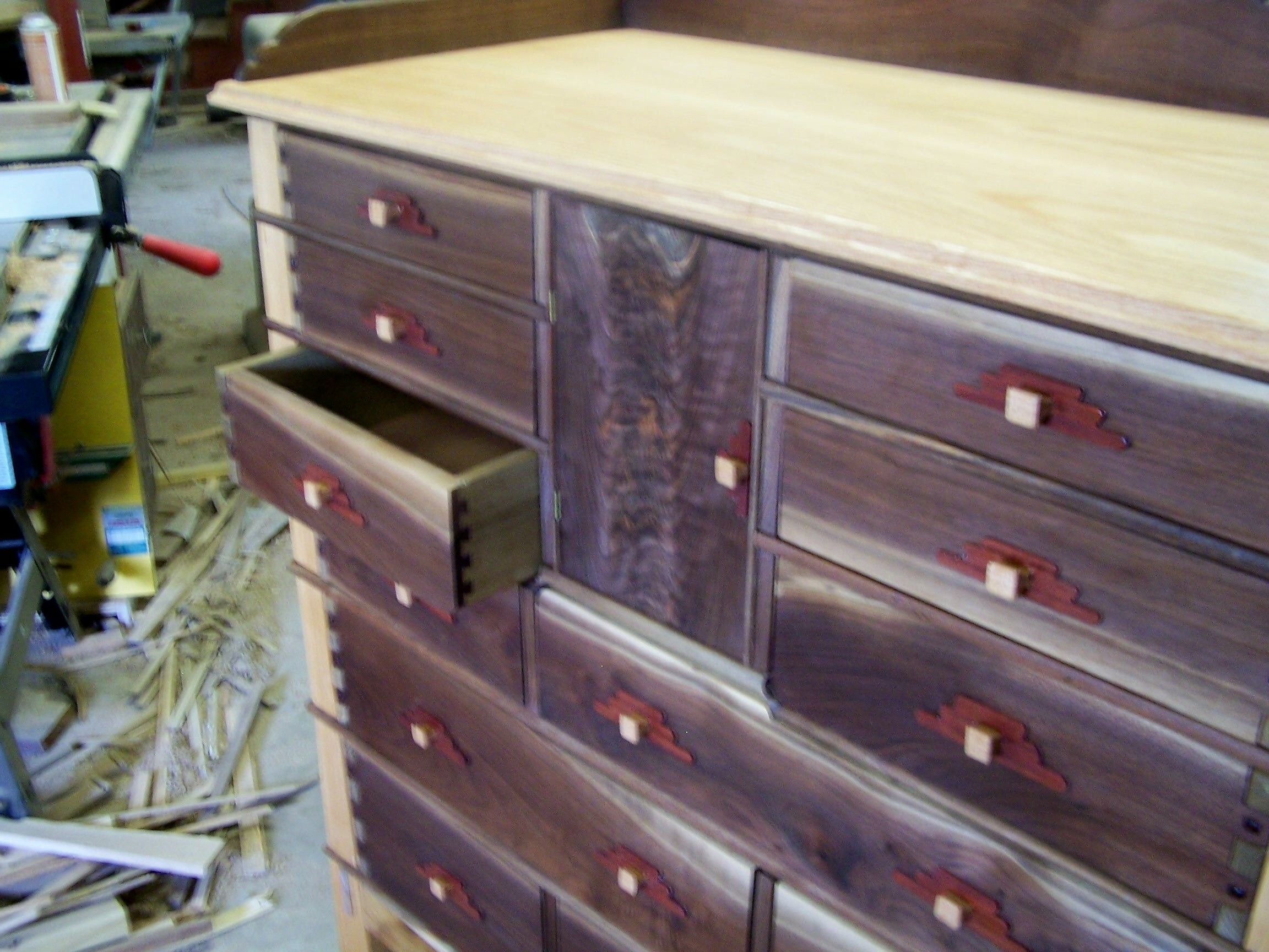 dresser - FineWoodworking