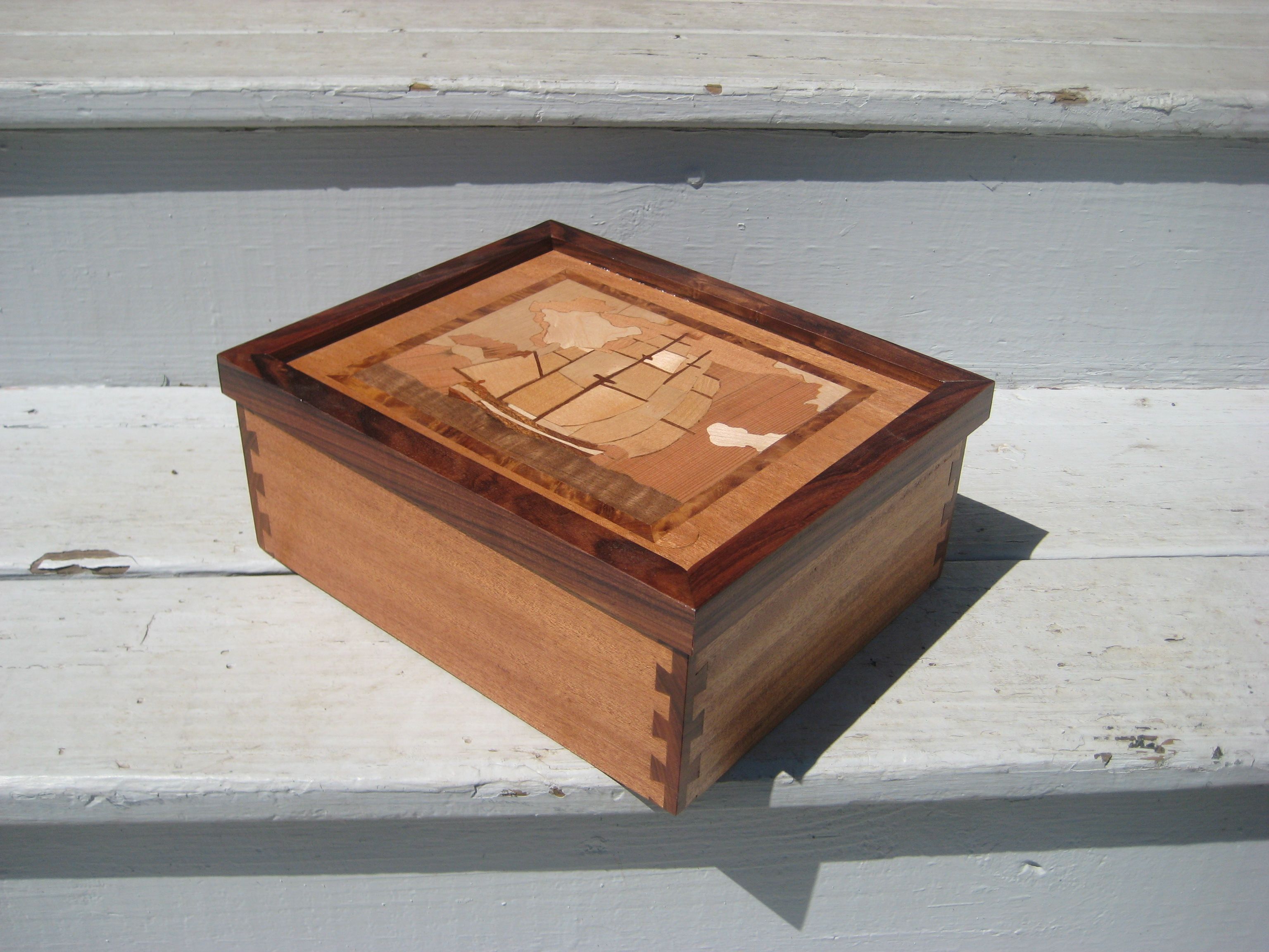 A Simple Pen Box - FineWoodworking