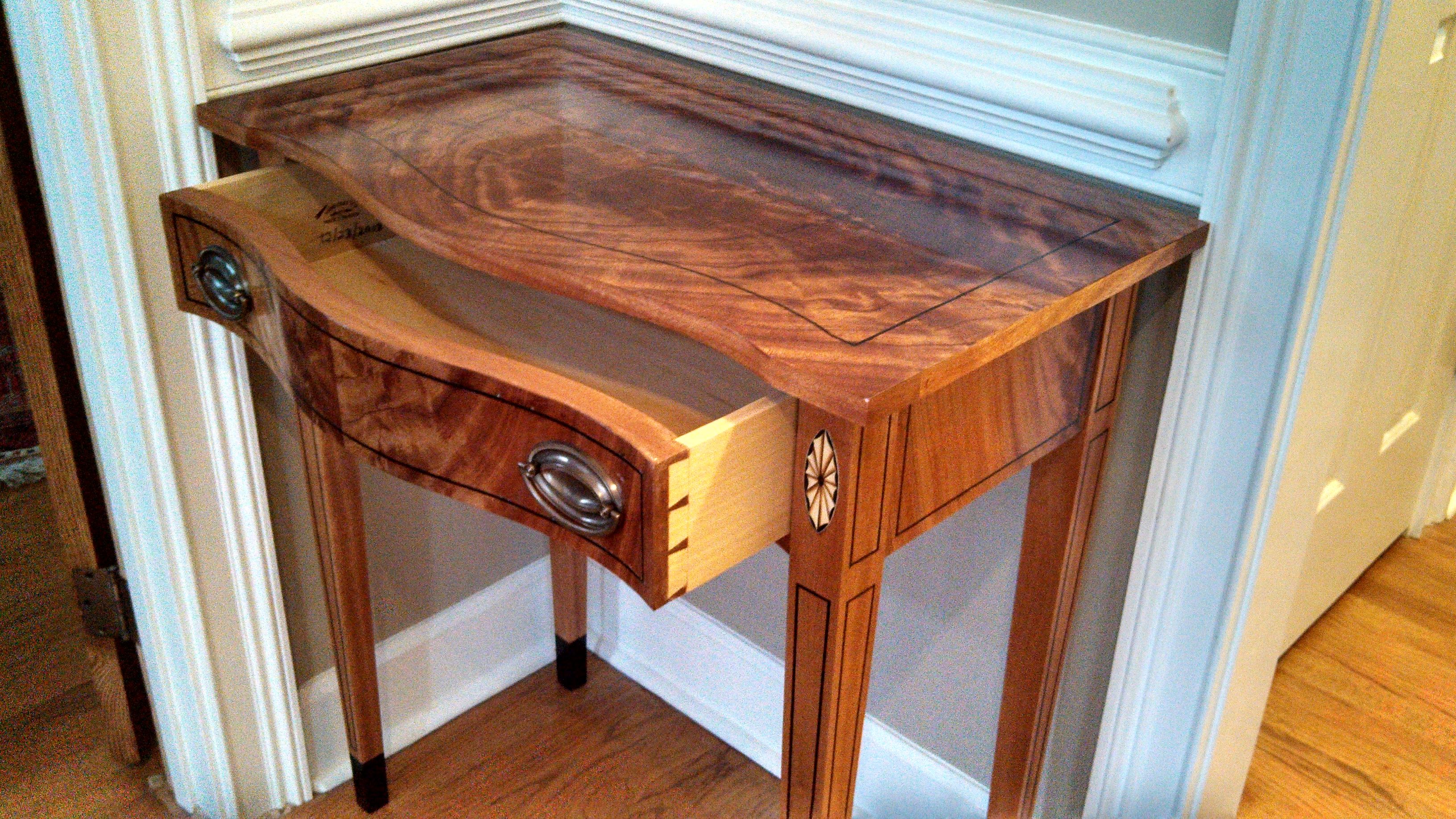 Federal Entry Table - FineWoodworking