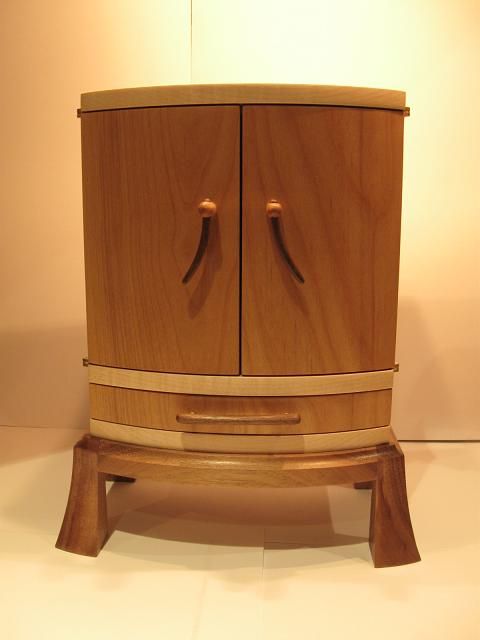Curved box - FineWoodworking