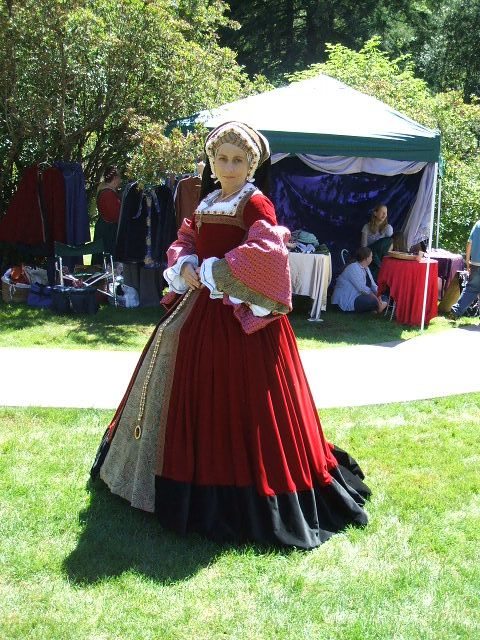 historical recreation Jane Seymour Queen of England 1530's - Threads