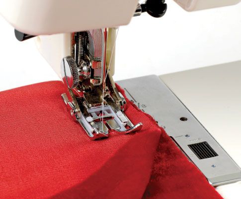 How to Use a Sewing Machine Walking Foot