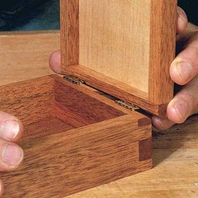 Quadrant Hinges and a Lock Elevate Any Box - FineWoodworking