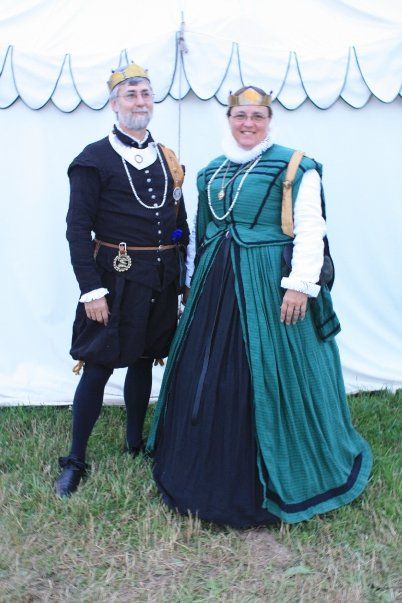 Cool Summer Elizabethan Gown - Threads