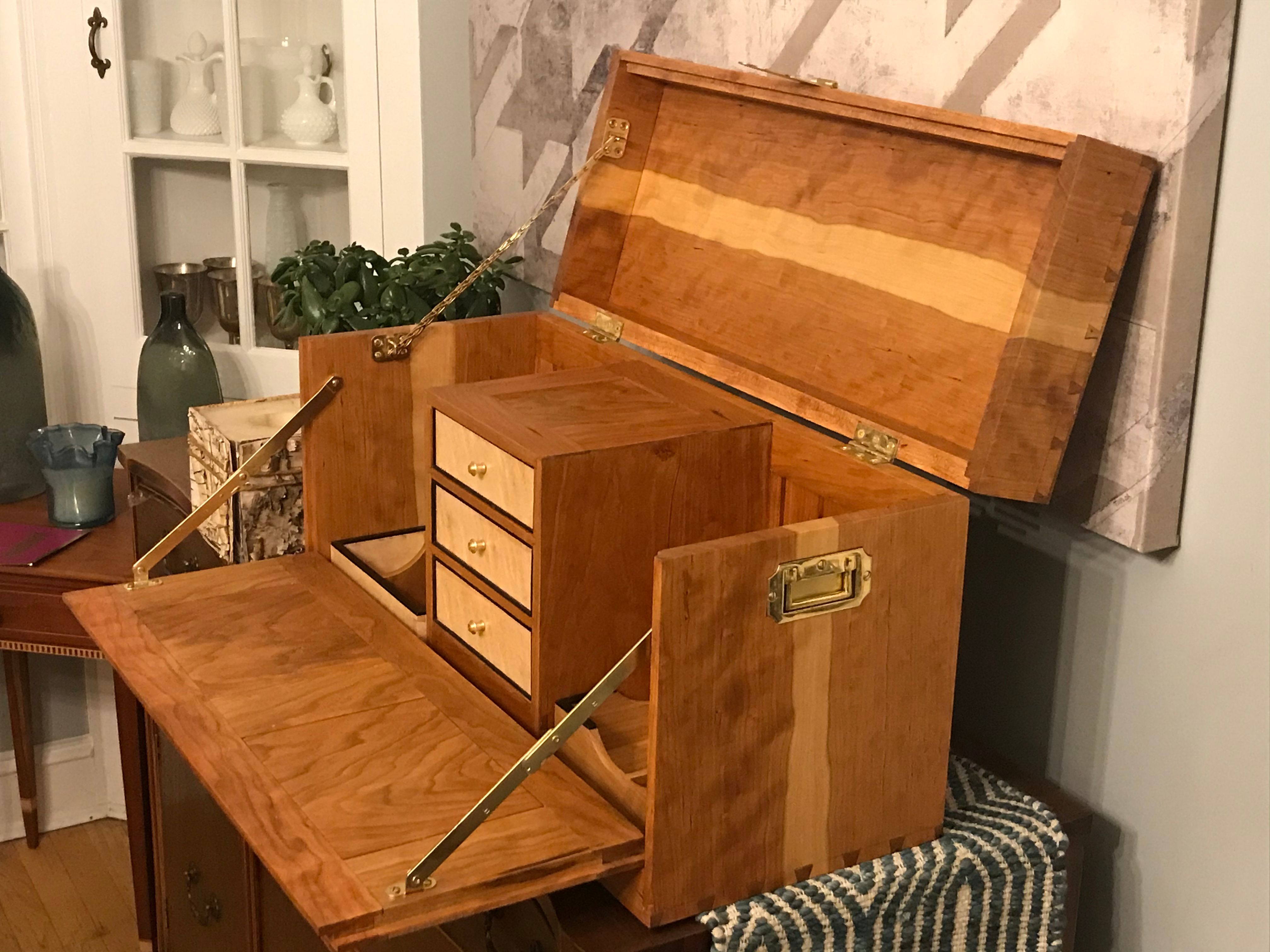 Campaign Safari Bar Case - FineWoodworking