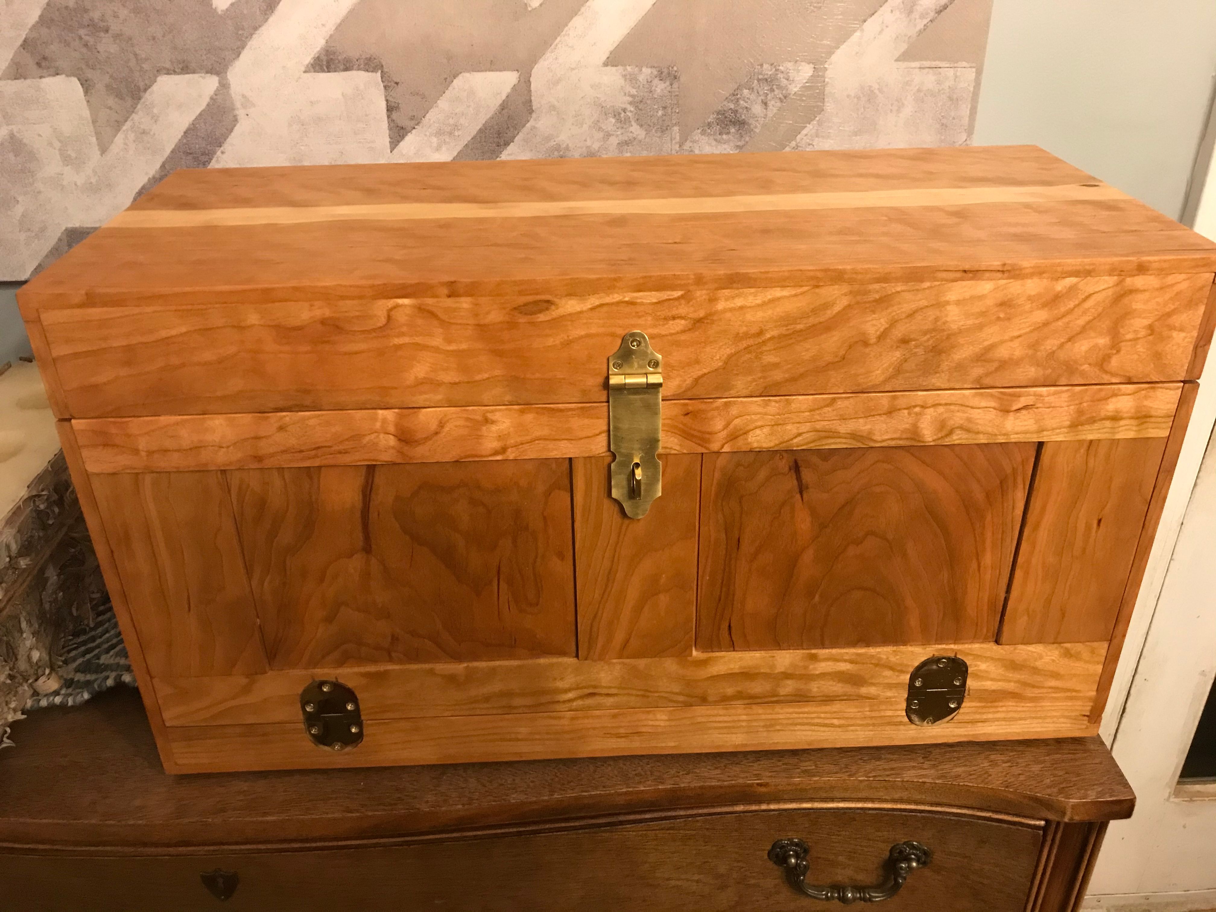 Campaign Safari Bar Case - FineWoodworking