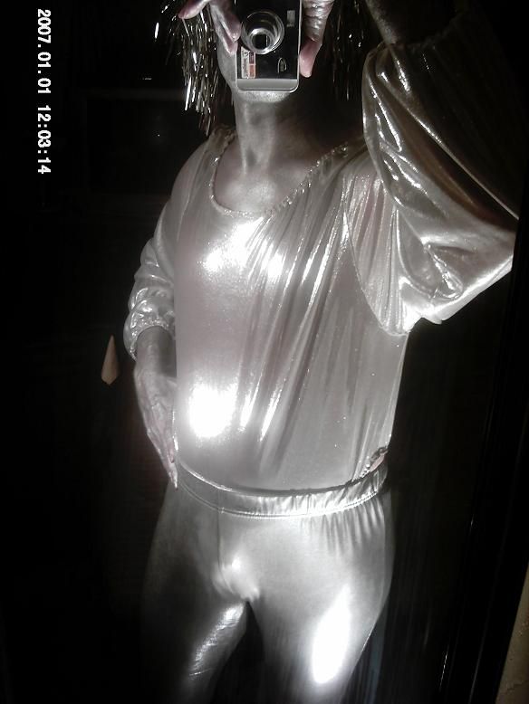 Silver man from the future. - Threads