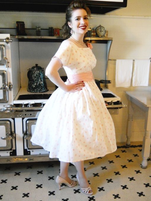 The 1950s Cupcake Dress! - Threads
