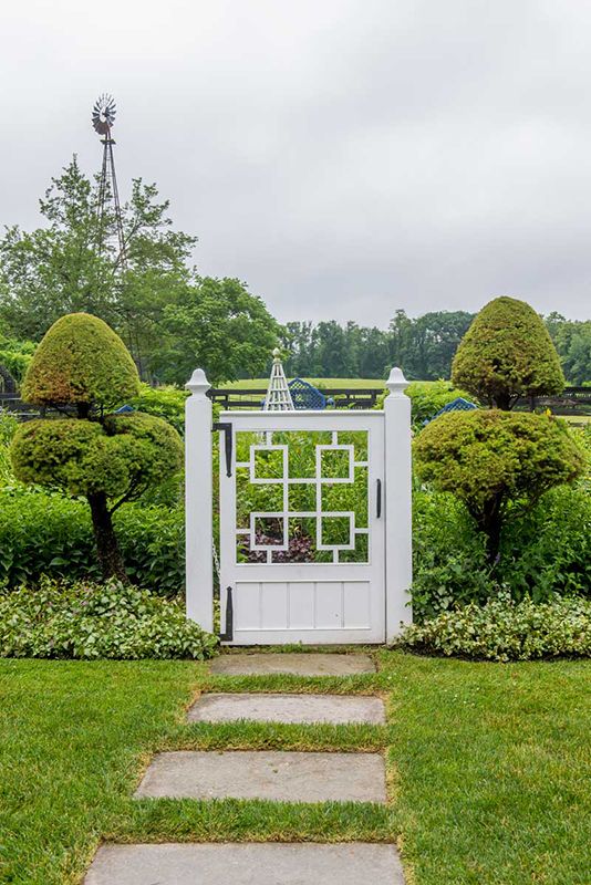 21 Garden Gate Design Ideas to Jumpstart Your Next Project - Fine ...