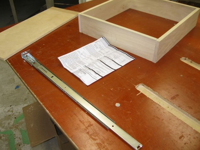 Brass set-up bars help with drawer measurements - FineWoodworking