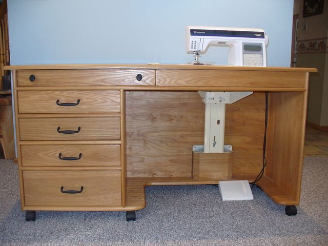Quilt maker's layout table - FineWoodworking