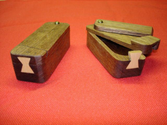 make a wood puzzle