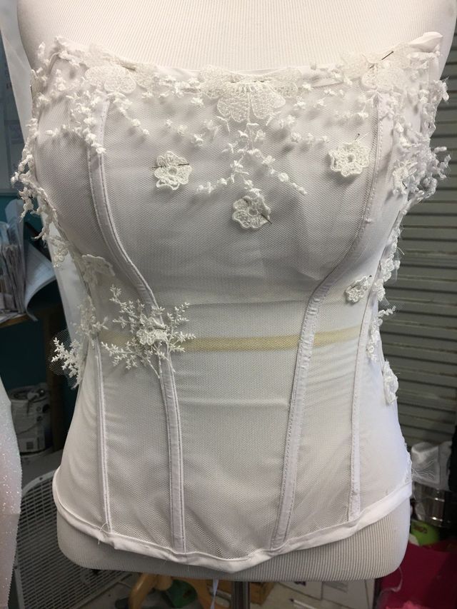 I love this corset with my new skirt! Thought I'd share it with