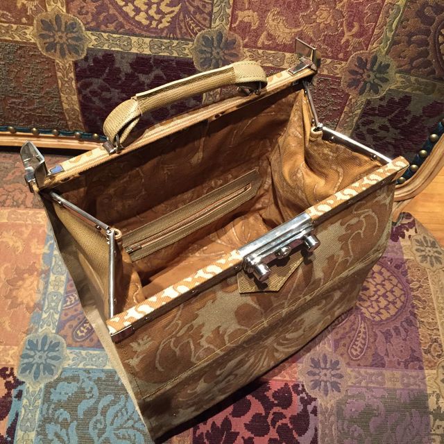 How to Make a Fortuny Gladstone Bag, Part 1 - Threads