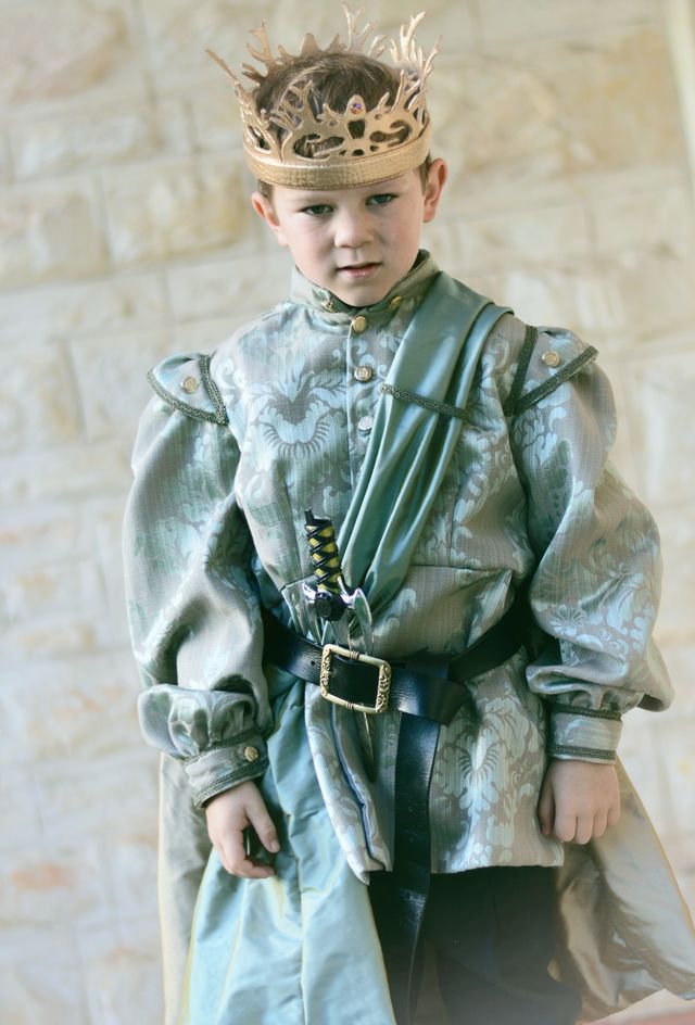 He wanted a king costume - we chose infamy - Threads