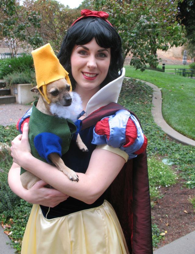 Snow White And The Seven Dwarfs Princess Snow White Cosplay