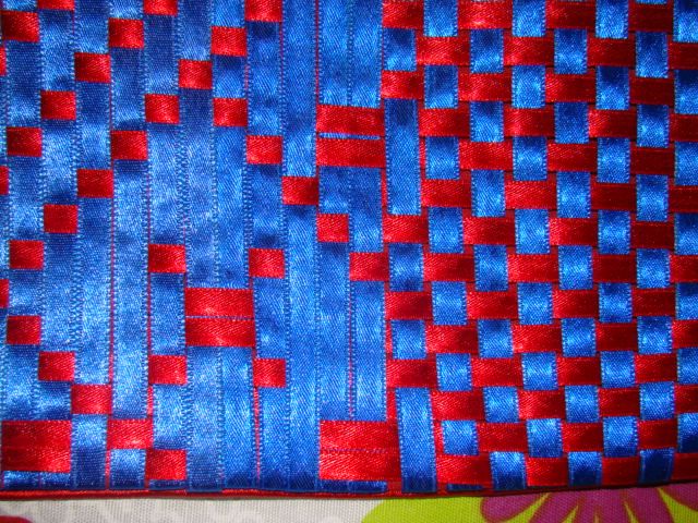 ribbon weaving cushion - Threads