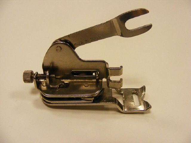 Vintage Greist Sewing Machine Low Shank Wide Adjustable Zipper