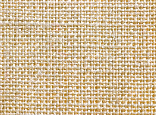 Knit vs. Woven Fabrics: 3 Key Differences Explained – Green Nettle Textiles