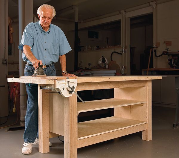 A Short History of Workbenches - FineWoodworking