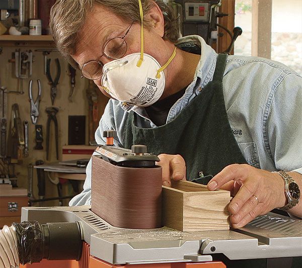 Tool test: Belt sanders for woodworkers - FineWoodworking