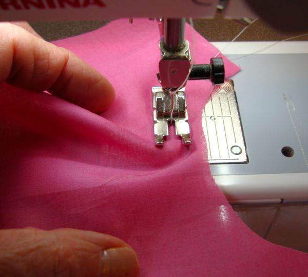 Shaping a flared hem with machine ease stitching - The Last Stitch