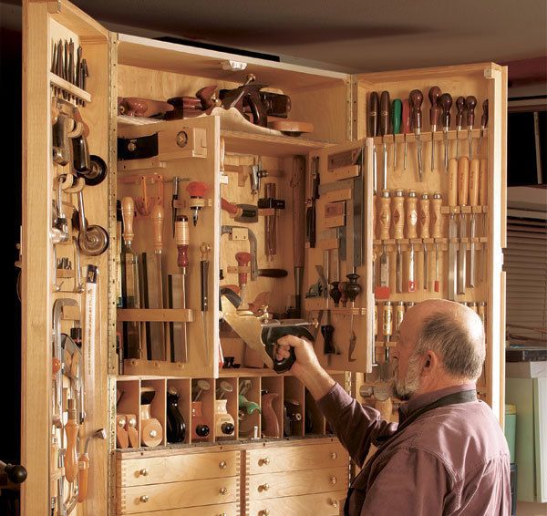 Wall tool store cabinet