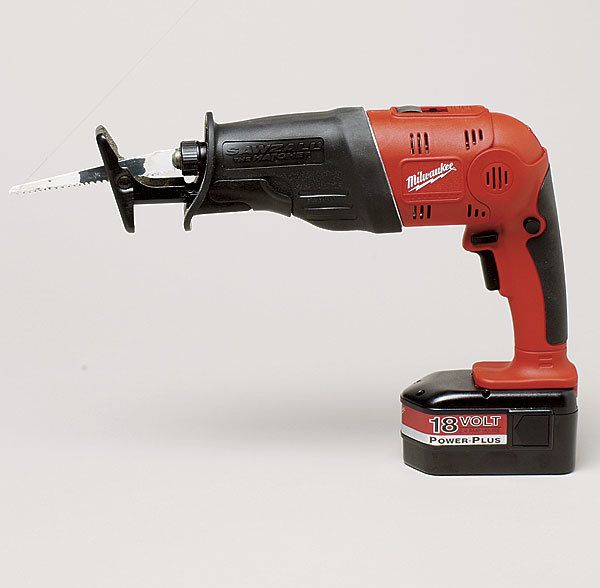 Milwaukee handheld online sawzall