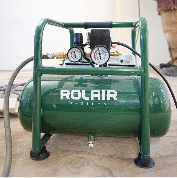 Rolair JC10 Plus 2.5 Gallon Portable Electric Air Compressor for Tires and  Tools 