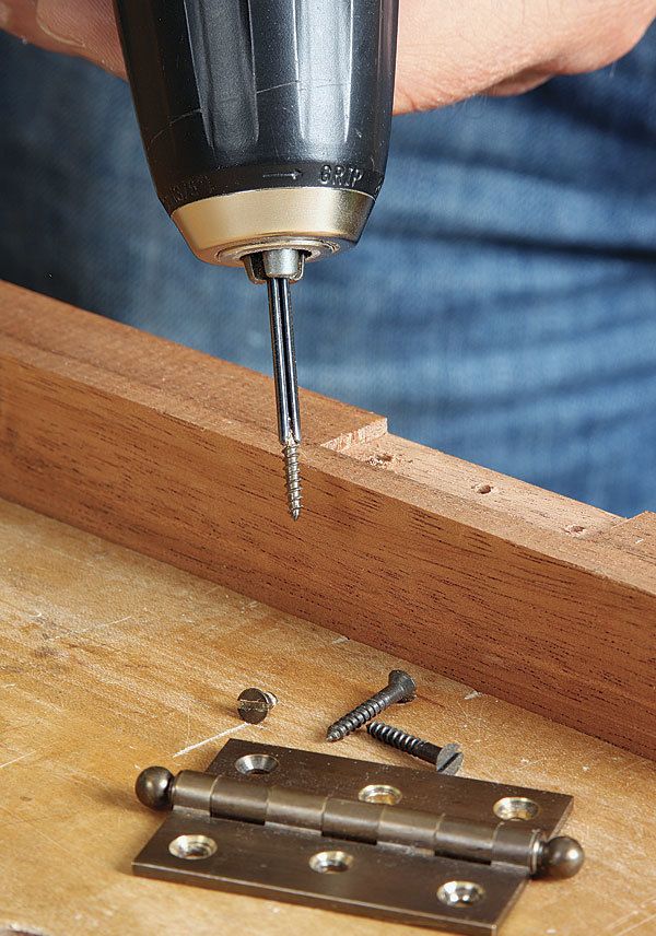 How to Use a Screw Extractor: Remove Damaged Screws!