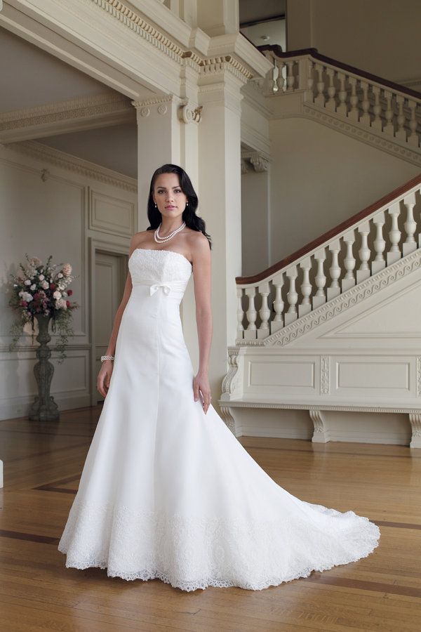 The effection of A-line wedding dress - Threads