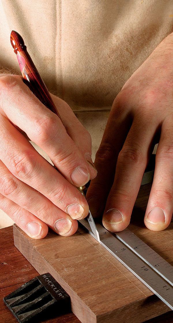 Marking knife for a woodworker