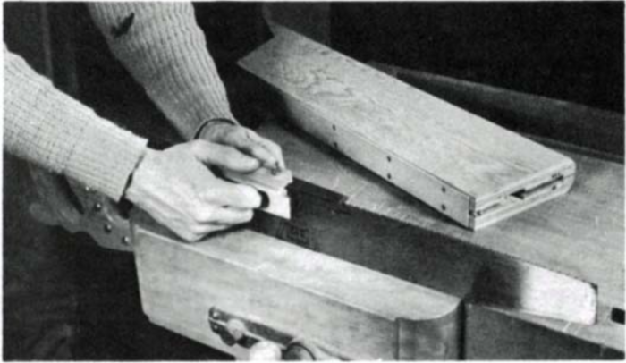 Throwback: How to sharpen a handsaw