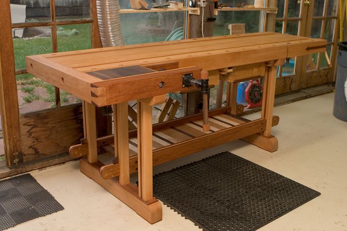 The Roman Workbench - FineWoodworking