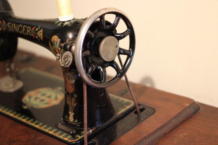 Singer Hand Sewing Machine Semi Industrial