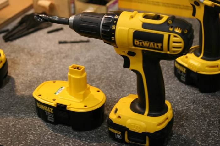 Dewalt 18 volt 2024 lithium battery