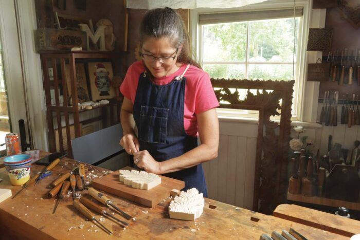 Carve an Acanthus Leaf - FineWoodworking