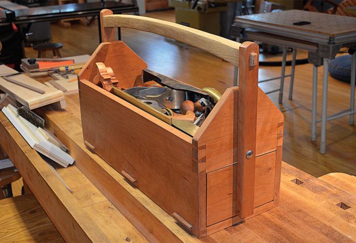 279- Dovetail Toolbox - FineWoodworking